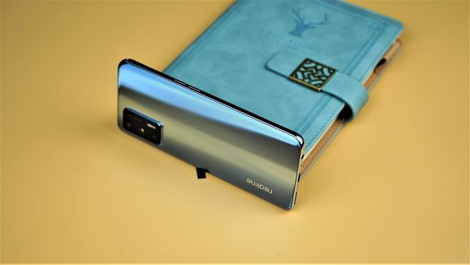 杏彩体育，公认三款高性价比手机最后一款直接是来扰乱市场的